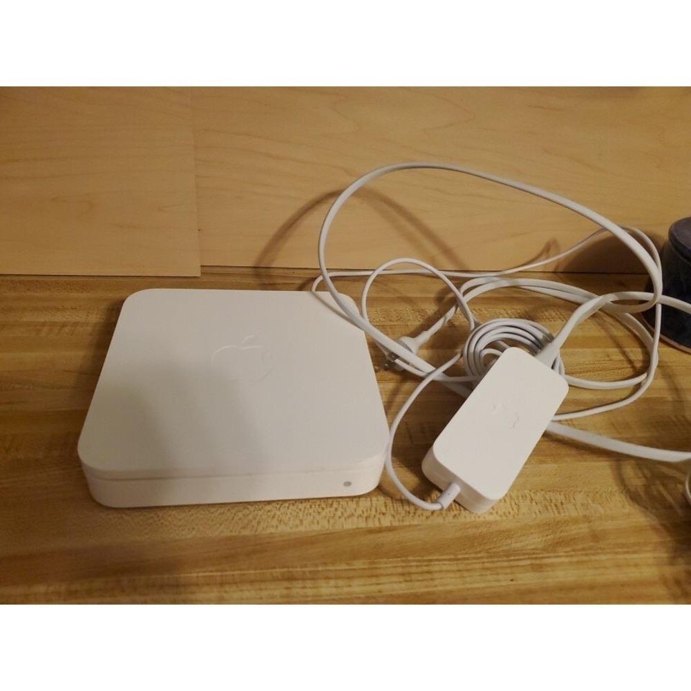 Apple A1408 Airport Extreme Base Station 5th Gen Wireless Router